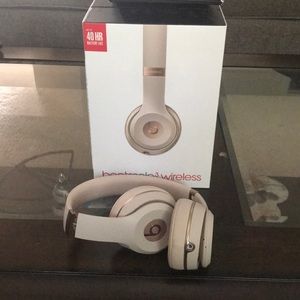 Rose Gold Beats by Dre